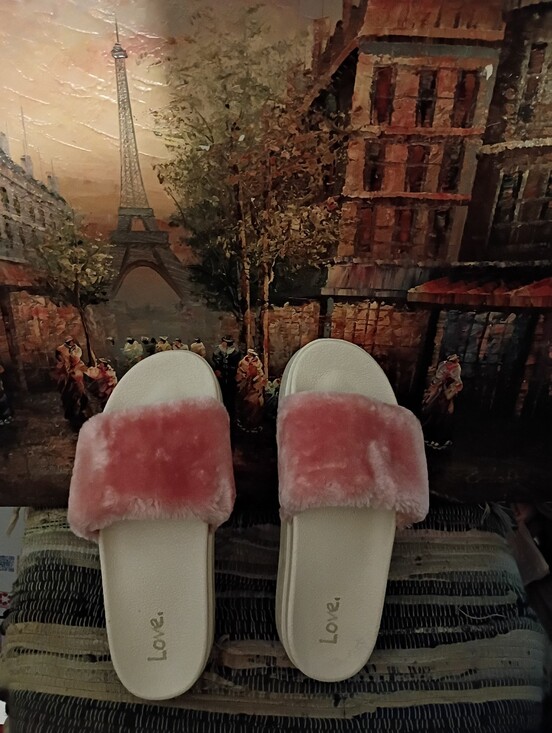 New Balance Shoes - NEW BALANCE 200 PLATFORM -Faux Fur Slide Sandals in Pink - Women Size 10 🆕